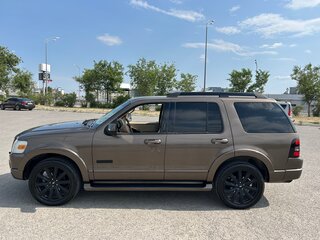 2005 Ford Explorer IV, серый, 1300000 рублей, вид 4