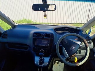 2011 Nissan Serena IV (C26), серебристый, 1100000 рублей, вид 5