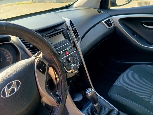 2012 Hyundai i30 II, чёрный, 850000 рублей - вид 7