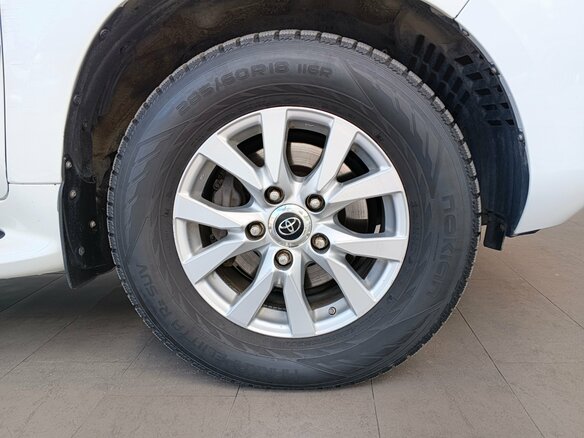 2016 Toyota Land Cruiser 200 Series Рестайлинг 2, белый, 4149000 рублей - вид 13