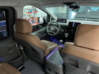 2024 Hyundai Staria I, чёрный, 7500000 рублей, вид 3