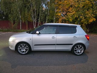 2013 Skoda Fabia II Рестайлинг, серый, 700000 рублей, вид 4