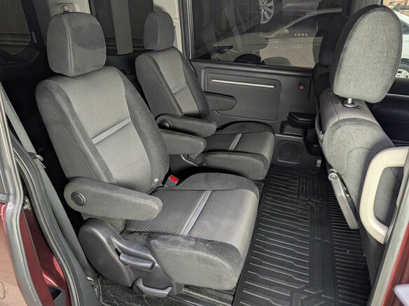 2018 Honda Stepwgn Spada V Рестайлинг, красный, 2599000 рублей - вид 18