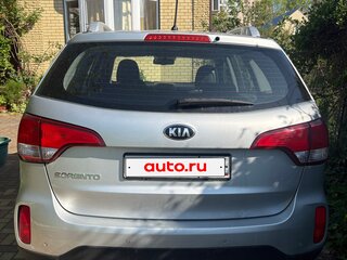 2014 Kia Sorento II Рестайлинг, серебристый, 1570000 рублей, вид 2