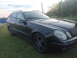 2005 Mercedes-Benz E-Класс 220 III (W211, S211), чёрный, 489999 рублей, вид 1