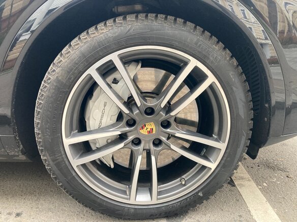 2019 Porsche Cayenne Turbo III, чёрный, 9100000 рублей - вид 7