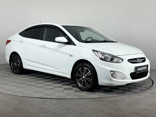 2011 Hyundai Solaris I, белый, 680000 рублей, вид 3