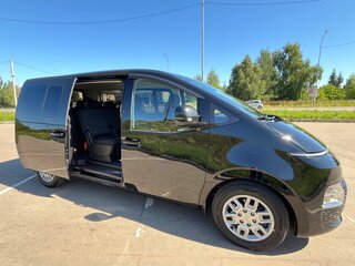 2021 Hyundai Staria I, чёрный, 4100000 рублей, вид 2