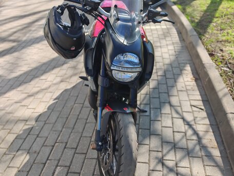2012 Ducati Diavel Carbon, красный, 785000 рублей, вид 3