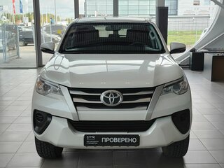 Toyota Fortuner II