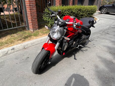 2014 Ducati Monster 1200, красный, 849999 рублей, вид 4