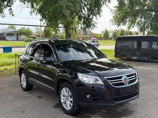 2011 Volkswagen Tiguan I, чёрный, 1250000 рублей, вид 4