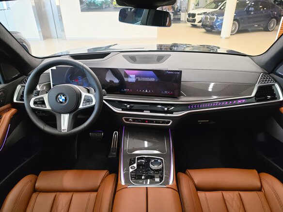 2026 BMW X7 40d I (G07) Рестайлинг, чёрный, 17490000 рублей - вид 17