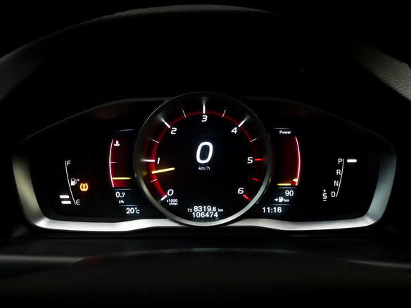 2014 Volvo XC70 II Рестайлинг, белый - вид 12