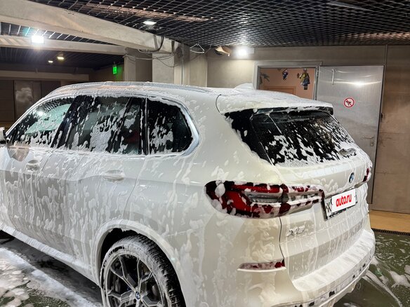 2020 BMW X5 40i IV (G05/G18), белый, 6500000 рублей - вид 16