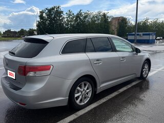 2009 Toyota Avensis III, серебристый, 1150000 рублей, вид 3