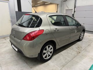 2011 Peugeot 308 I Рестайлинг, серый, 519000 рублей, вид 4