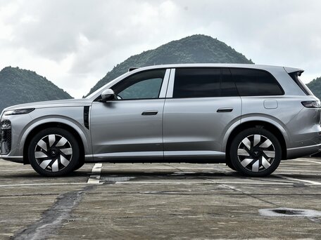 2026 Voyah Taishan X8, серый, 7715000 рублей, вид 3