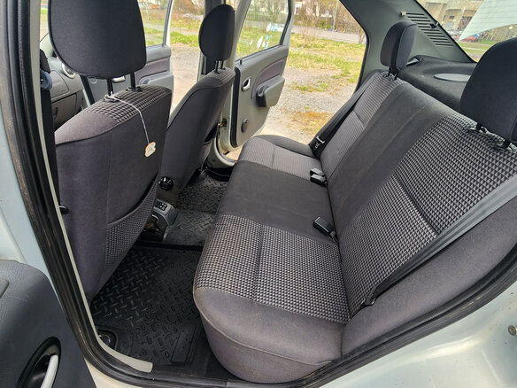 2007 Renault Logan I, серебристый, 420000 рублей - вид 27