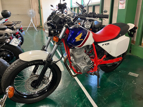 2008 Honda FTR 223, красный, 200000 рублей, вид 2