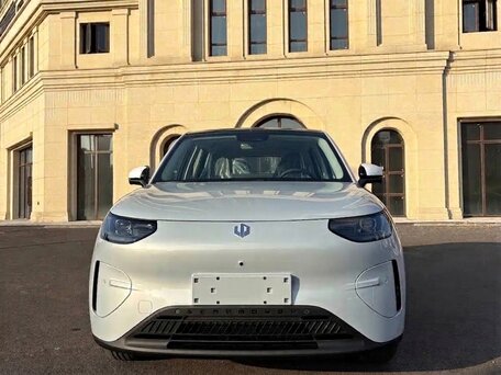 2026 Leapmotor A10 39.8 kWh, белый, 1700000 рублей, вид 2