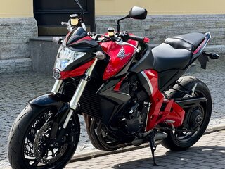 2015 Honda CB 1000R, красный, 865000 рублей, вид 3