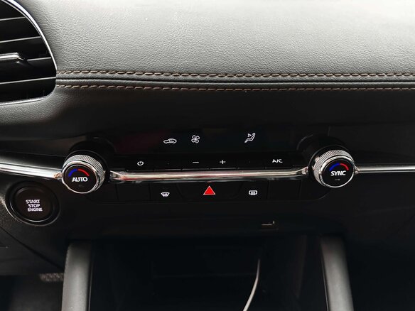 2023 Mazda 3 Axela IV (BP), серый, 1360000 рублей - вид 14