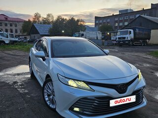 2018 Toyota Camry VIII (XV70), белый, 3000000 рублей, вид 4