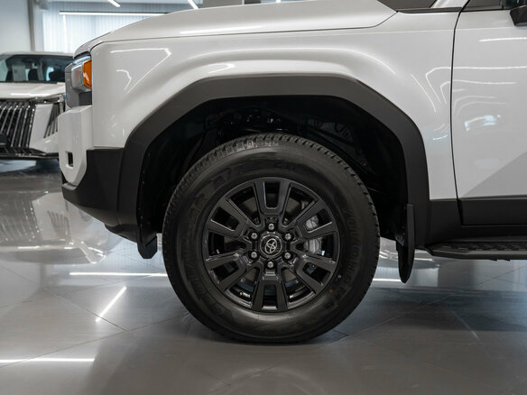 2025 Toyota Land Cruiser Prado 250 Series, белый, 9990000 рублей - вид 28