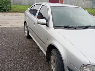 2008 Skoda Octavia I (A4) Рестайлинг, серебристый, 400000 рублей, вид 1