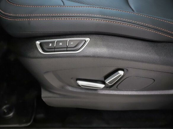 2026 Geely Okavango I Рестайлинг, белый, 4090000 рублей - вид 9