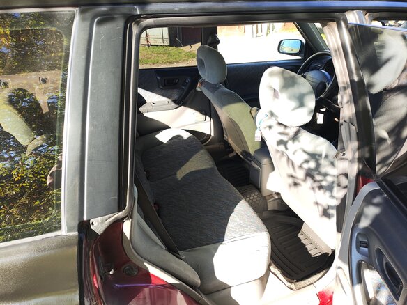 1998 Subaru Forester I, чёрный, 320000 рублей - вид 9