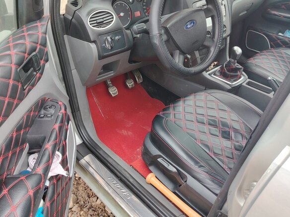 2008 Ford Focus II Рестайлинг, серебристый, 380000 рублей - вид 4