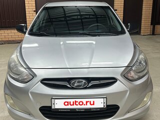 2013 Hyundai Solaris I, серебристый, 1000000 рублей, вид 1