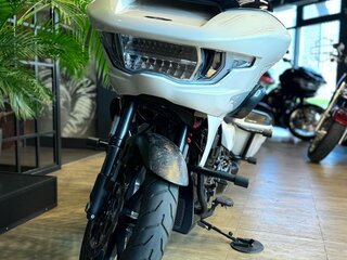 2024 Harley-Davidson CVO Road Glide ST, белый, 4900000 рублей, вид 5