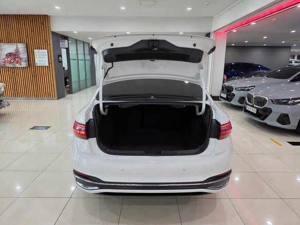 2023 Volkswagen Jetta VII Рестайлинг, белый - вид 15