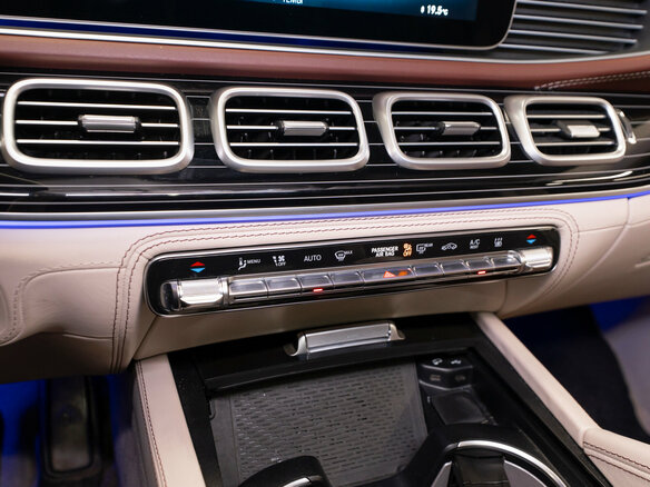 2021 Mercedes-Benz Maybach GLS 600 I, чёрный, 9200000 рублей - вид 28