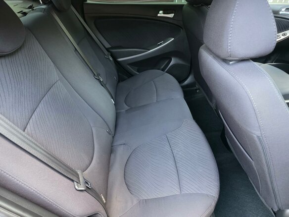 2014 Hyundai Solaris I Рестайлинг, серый - вид 13