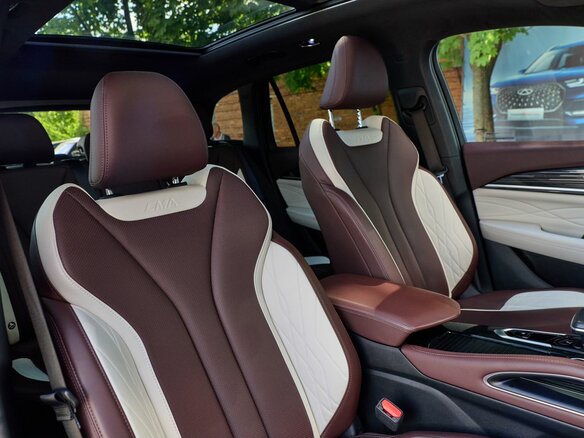 2023 Geely Monjaro I, чёрный, 2979900 рублей - вид 37
