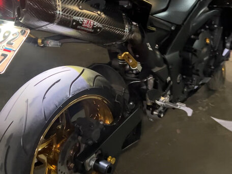 2010 Yamaha YZF-R1, чёрный, 950000 рублей, вид 5
