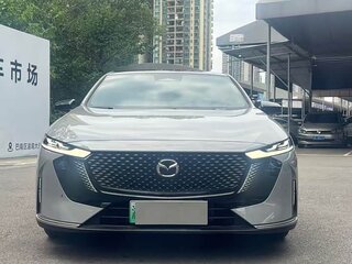 2025 Mazda EZ-6 28.4 kWh, серебристый, 3570000 рублей, вид 3