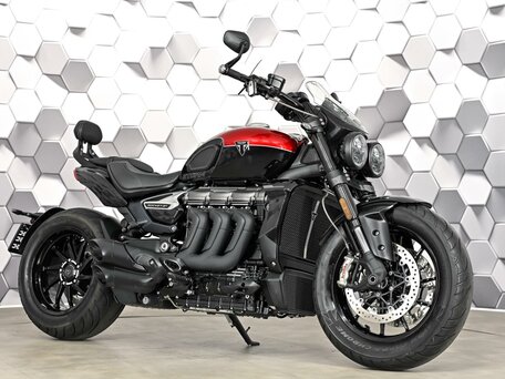2025 Triumph Rocket 3, красный, 2899000 рублей, вид 1