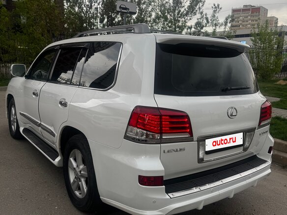 2012 Lexus LX 570 III Рестайлинг, серебристый, 6500000 рублей - вид 11