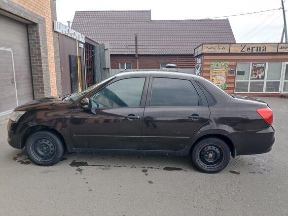 2020 Datsun on-DO I Рестайлинг, коричневый, 400000 рублей - вид 2