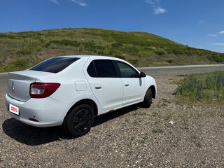 2014 Renault Logan II, белый, 400000 рублей, вид 2