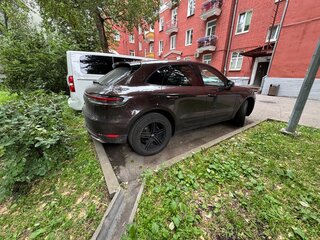 2019 Porsche Macan I Рестайлинг, коричневый, 4500000 рублей, вид 3