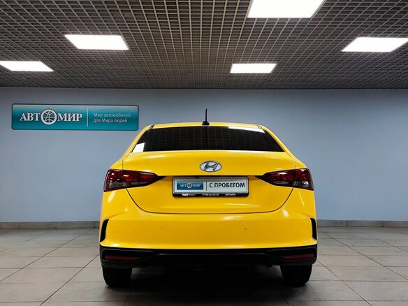 2021 Hyundai Solaris II Рестайлинг, жёлтый - вид 5