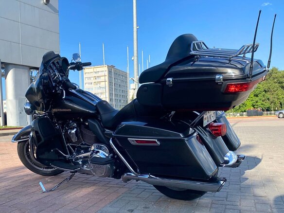 2019 Harley-Davidson Electra Glide, серый, 1390000 рублей - вид 5