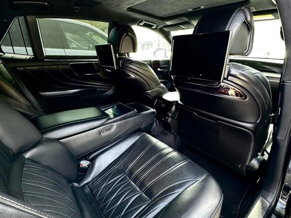2018 Lexus LS 500 V, чёрный, 3620000 рублей - вид 5