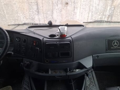 2008 Mercedes-Benz Axor, белый, 1600000 рублей, вид 2